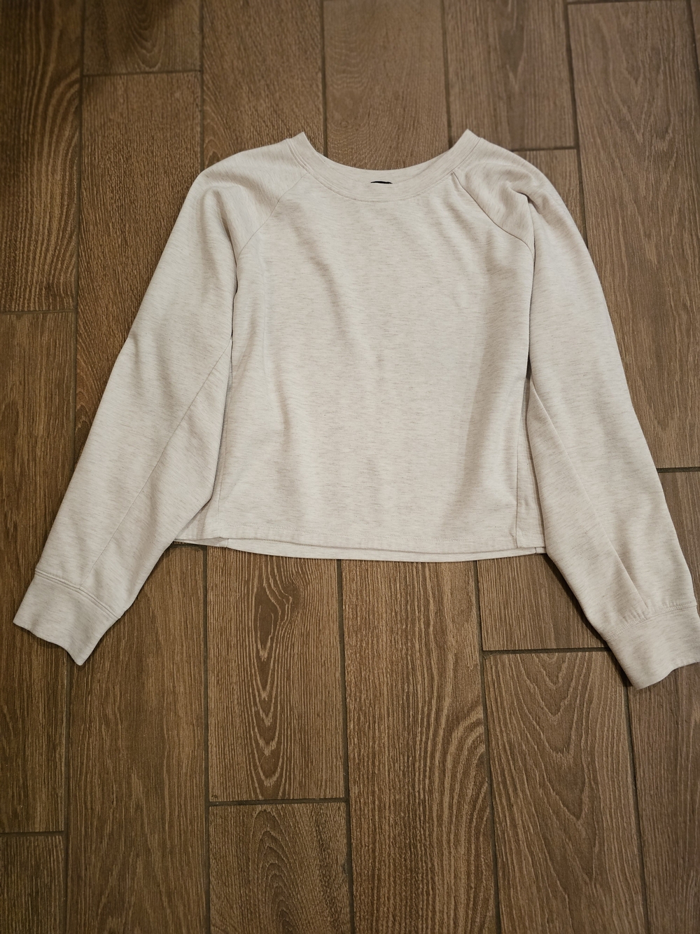 Express Women's Cream Crewneck Pullover